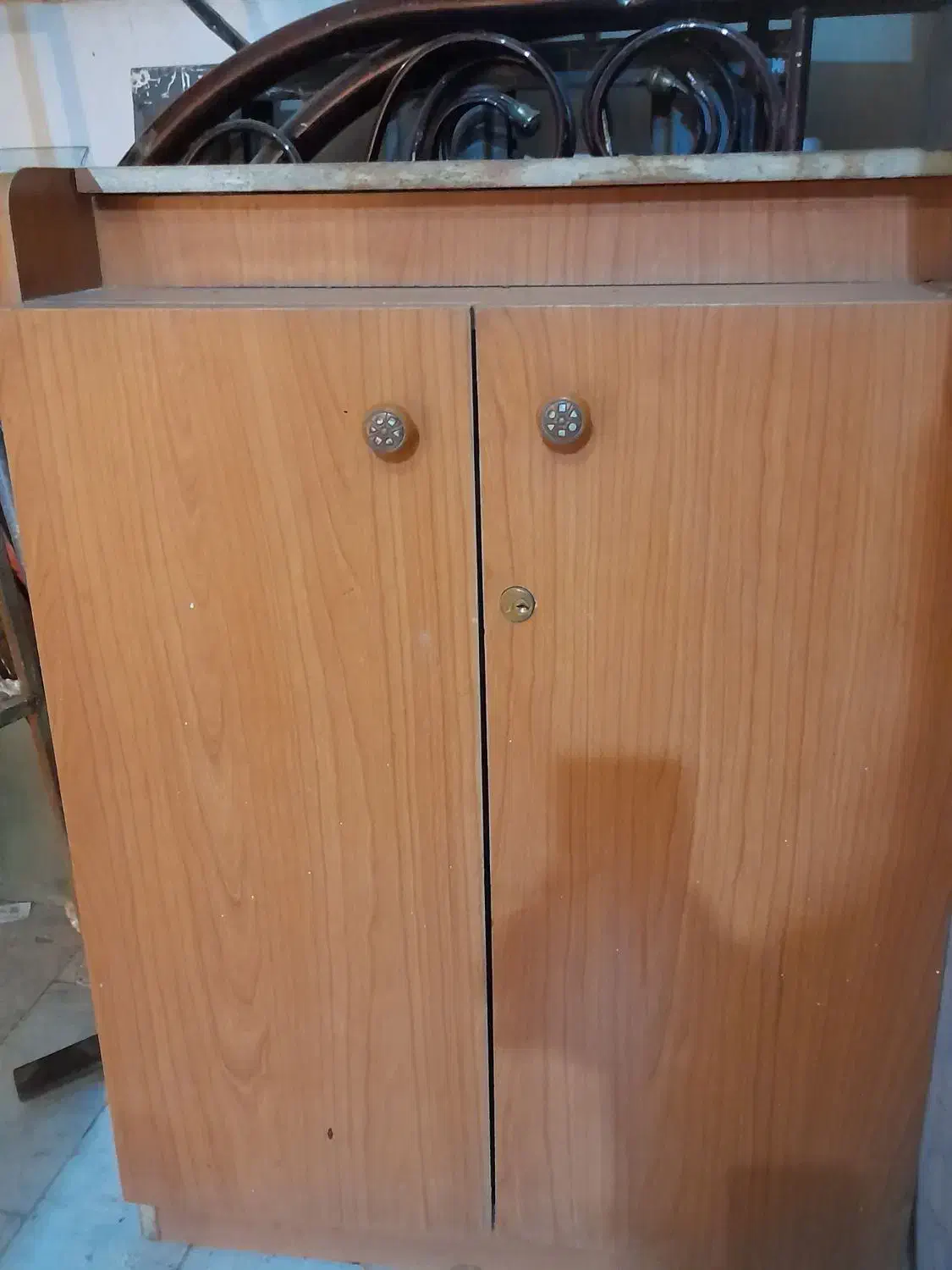 تخت خواب و تشک و جاکفشی|تخت و سرویس خواب|بومهن, |دیوار