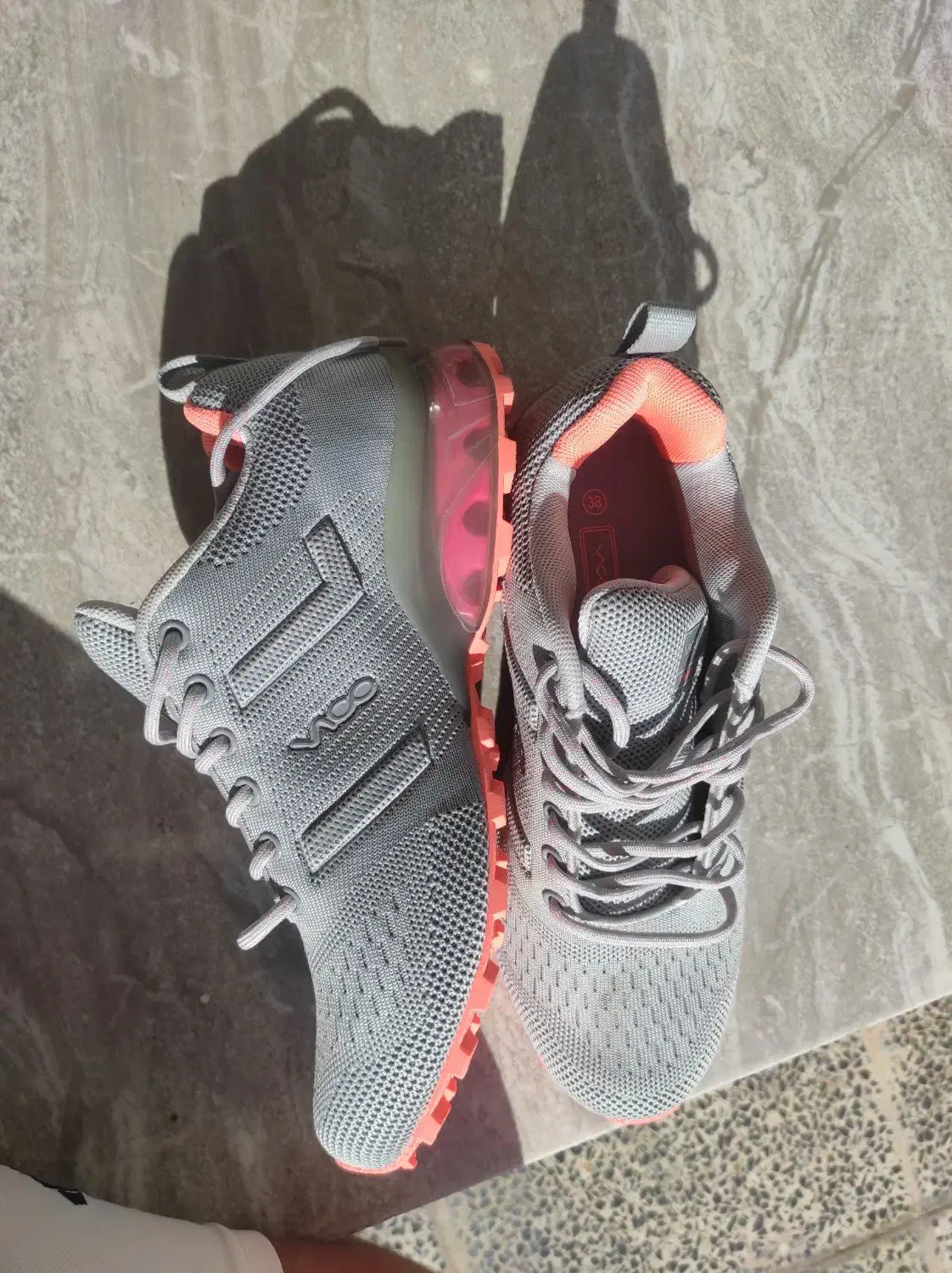 کفش استوک ریز(پیاده روی)|کیف، کفش، کمربند|دوگنبدان, |دیوار