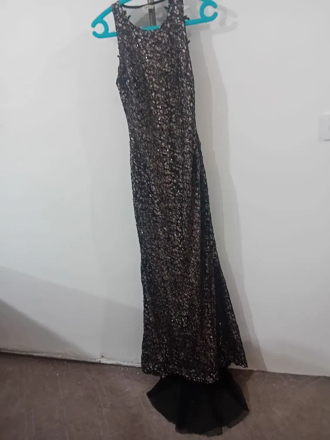 لباس مجلسی و پالتو|لباس|ماکو, |دیوار