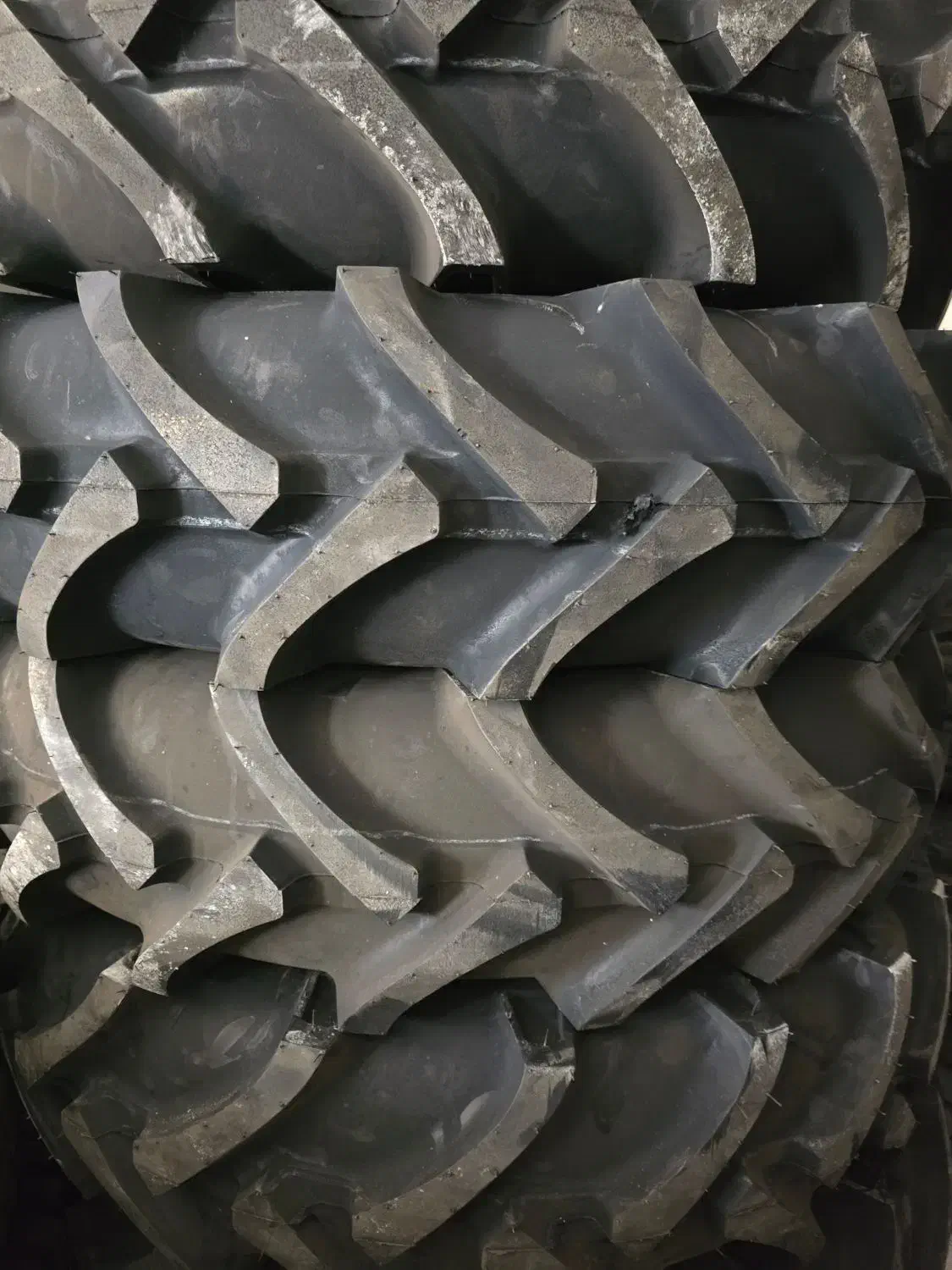 فروش عمده لاستیک سنگین نرخ دولتی|قطعات یدکی و لوازم جانبی|سراوان, |دیوار