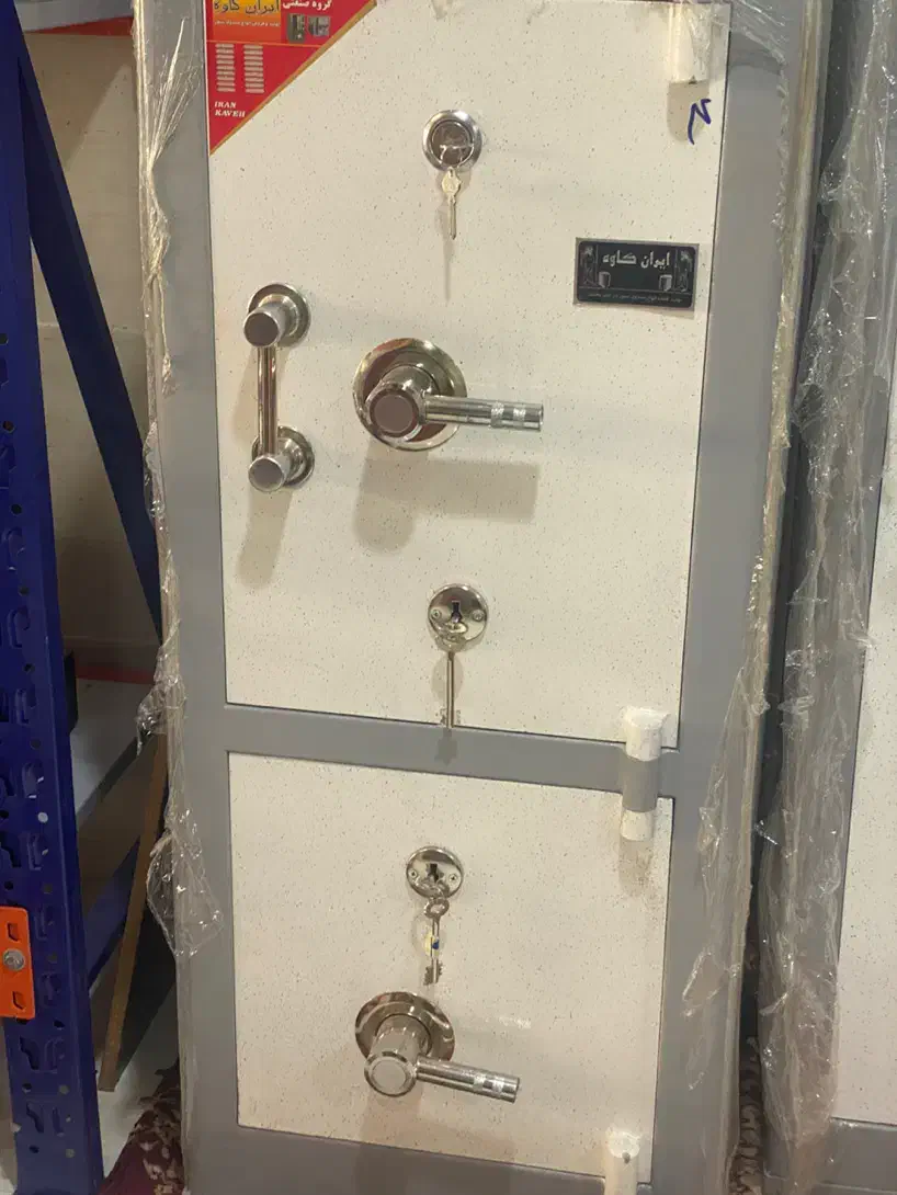 گاوصندق طلافروشی|فروشگاه و مغازه|ازنا, |دیوار