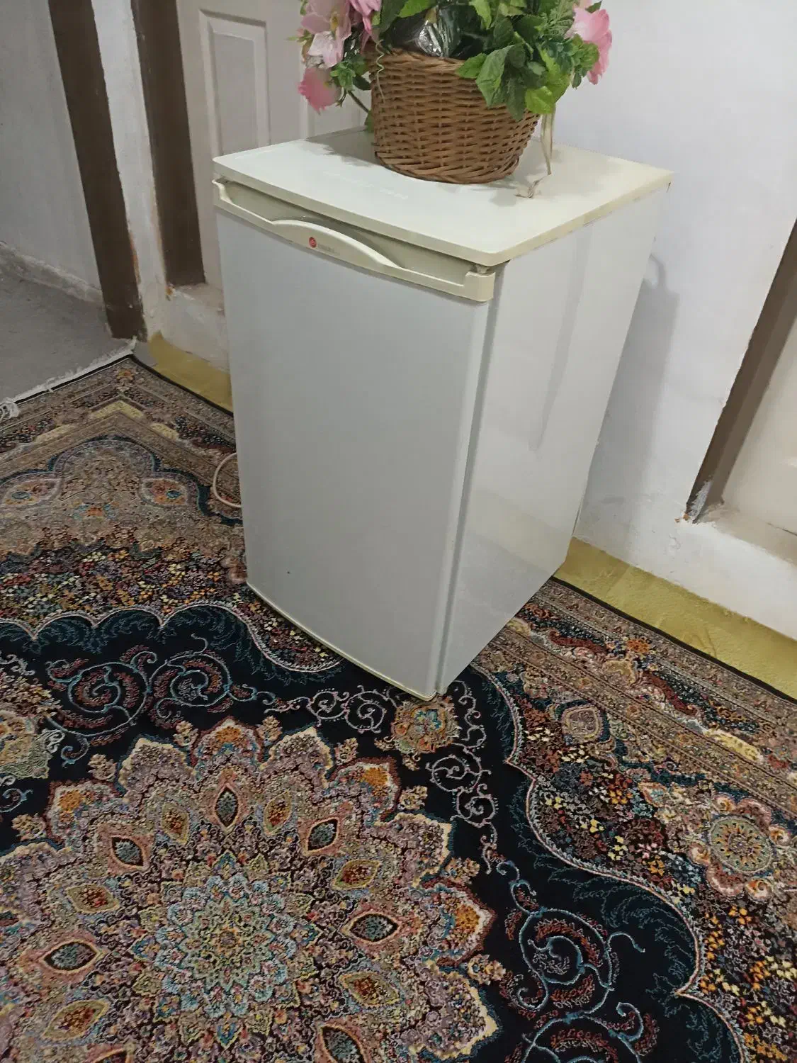 یخچال کوچیکه سالم ومرتب درحال کار|یخچال و فریزر|قشم, |دیوار