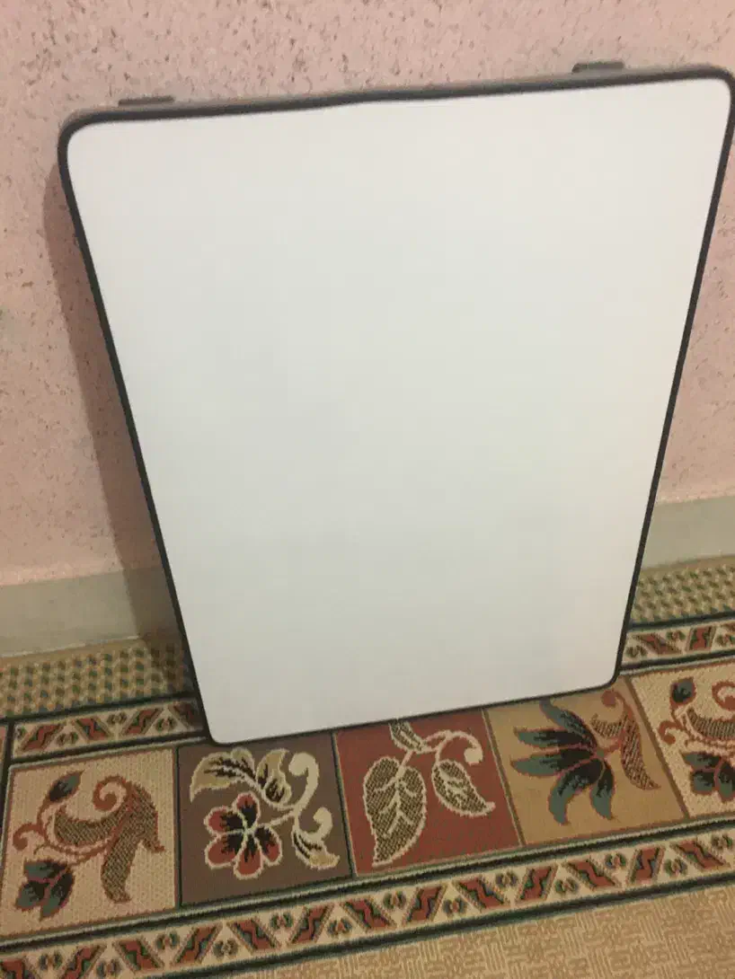 فروش میز مخصوص نقاشی و طراحی|لوازم التحریر|اصفهان, جلالیه|دیوار