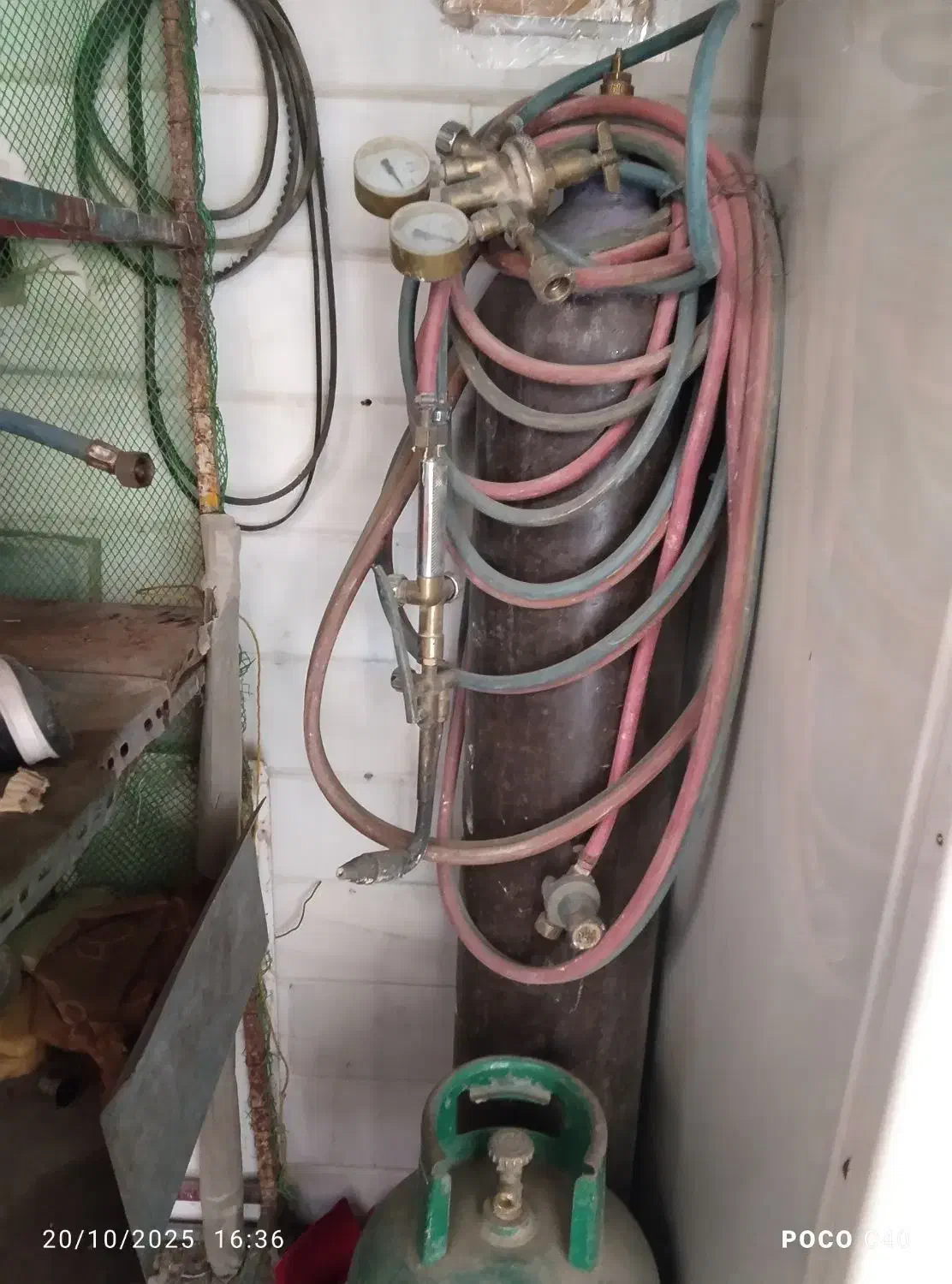 کپسول گاز وهوا|ابزارآلات|رباط‌کریم, شترخوار|دیوار