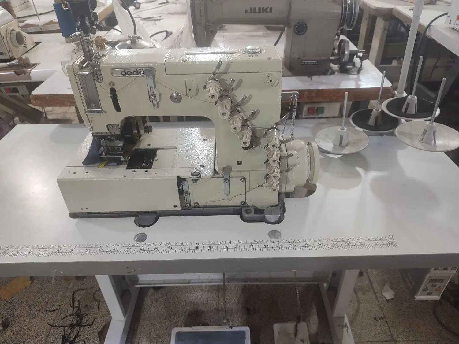 چرخ خیاطی کمرکش کانزا 4 و دادلی 6 سوزن دینام سرخود|چرخ خیاطی و ریسندگی|ری, فیروزآباد|دیوار