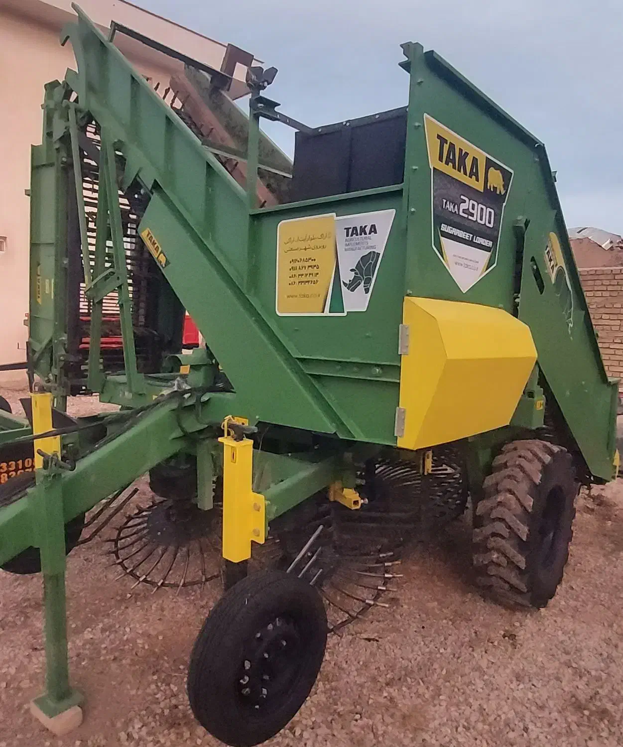 تراکتور.بارکن چغندر|خودرو سنگین|ماهیدشت, |دیوار