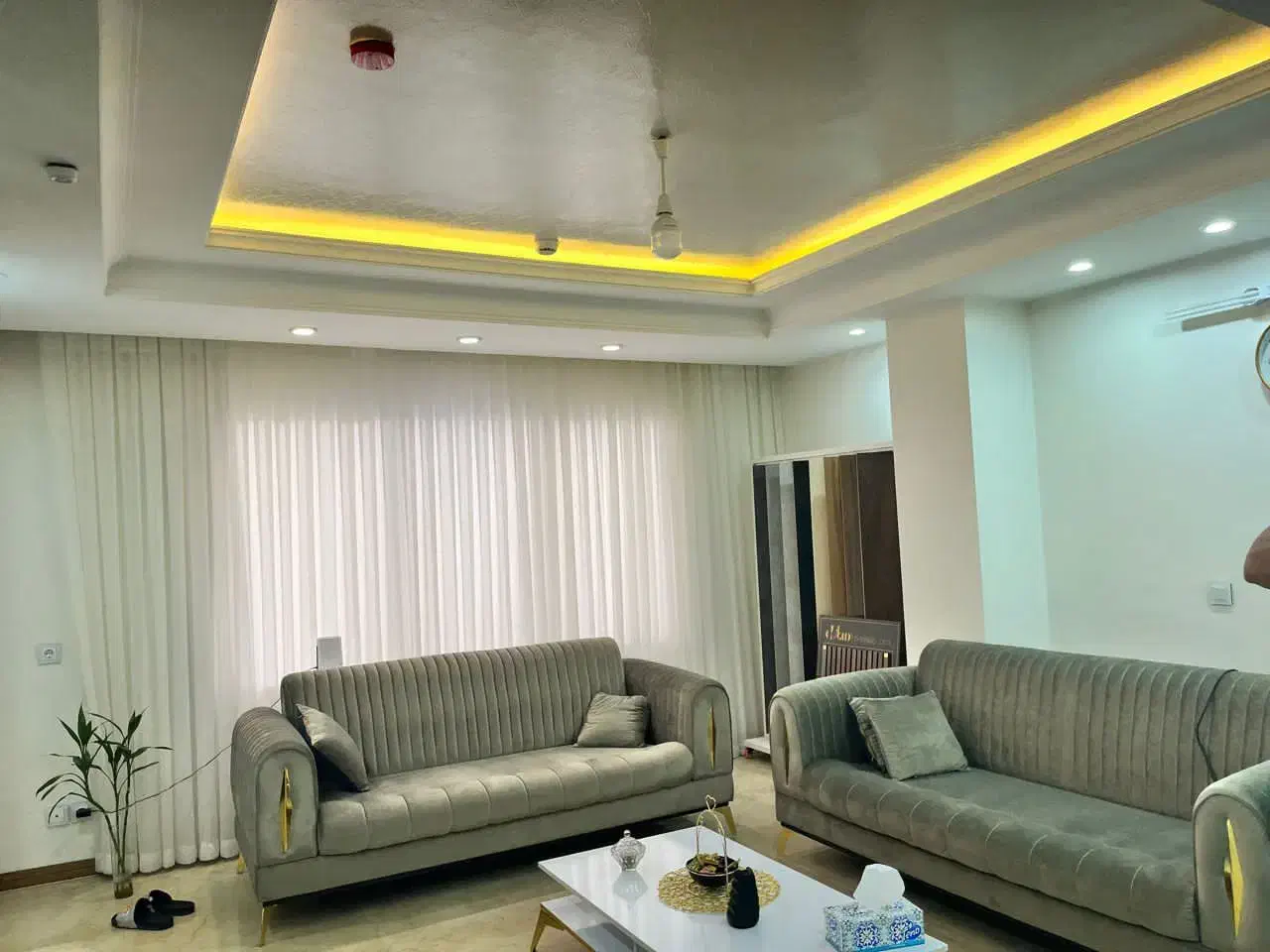 واحد ۸۰ متری فول امکانات ۲ خواب واقع در فردوسی|اجارهٔ آپارتمان|شاهین‌شهر, فردوسی|دیوار