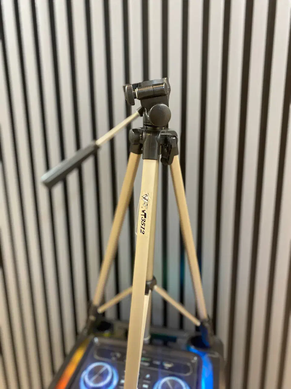 سه پایه دوربین|دوربین عکاسی و فیلمبرداری|مشهد, اقبال|دیوار