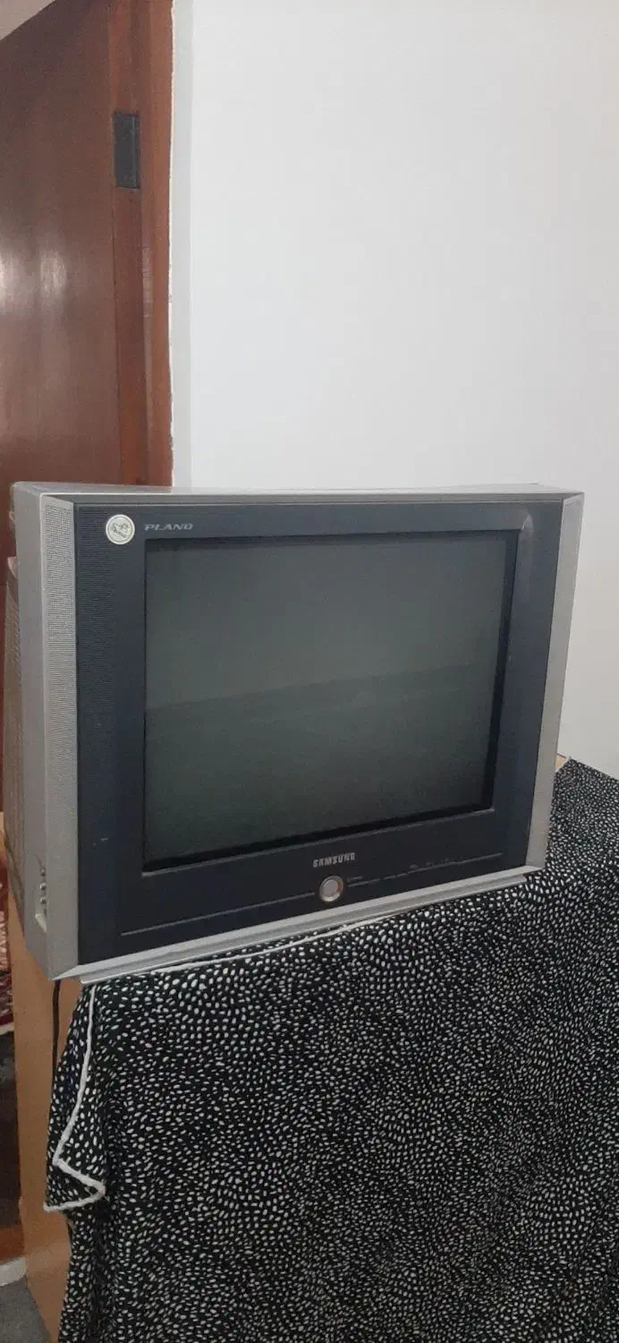 تلویزیون ۲۲اینج درحدنو|تلویزیون و پروژکتور|صومعهسرا, |دیوار