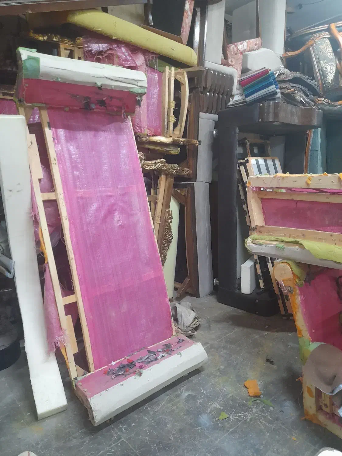 کارگر ساده برای تعمیرات مبل|استخدام صنعتی، فنی، مهندسی|تهران, نعمتآباد|دیوار