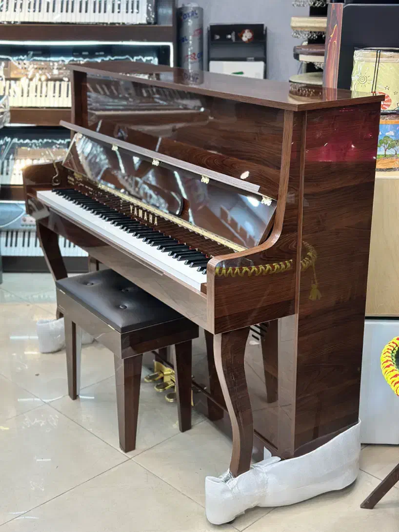 فروش انواع پیانو دیجیتال وآگوستیک|پیانو، کیبورد، آکاردئون|یزد, |دیوار