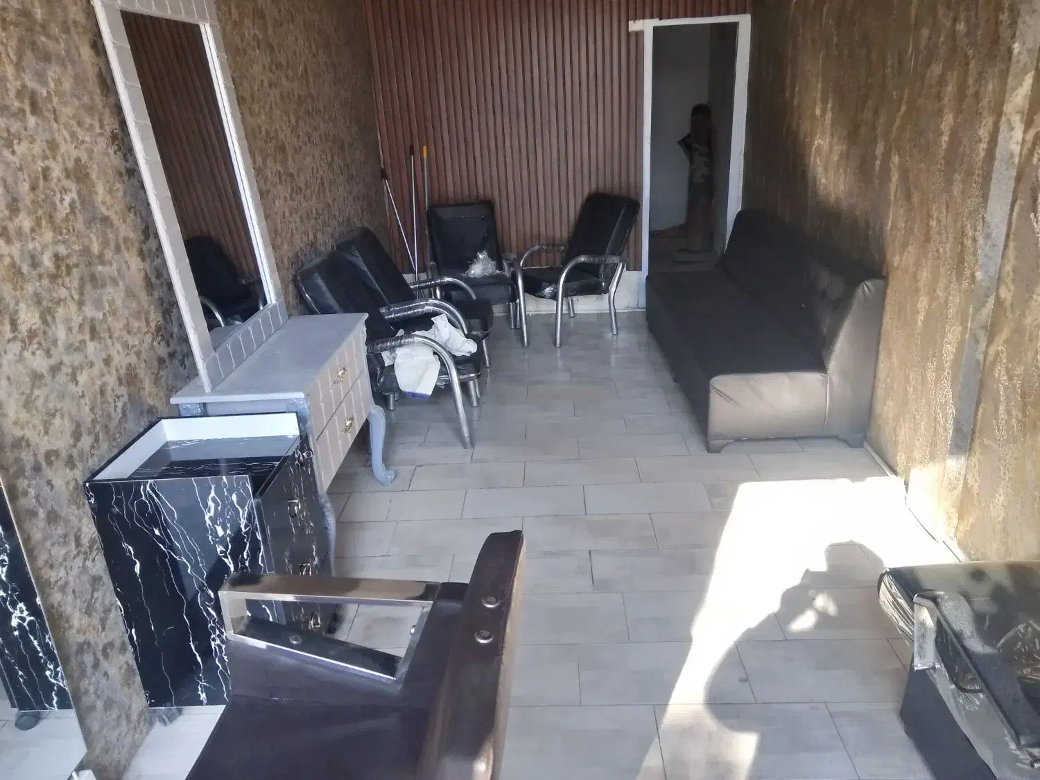 صندلی|صندلی و نیمکت|کوهدشت, |دیوار