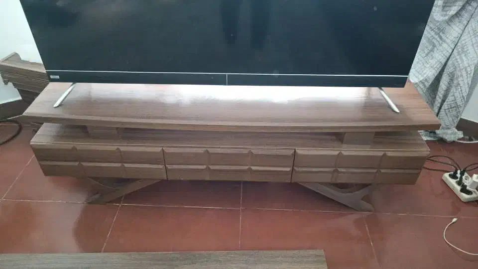 میز تی وی|میز تلویزیون|کومله, |دیوار