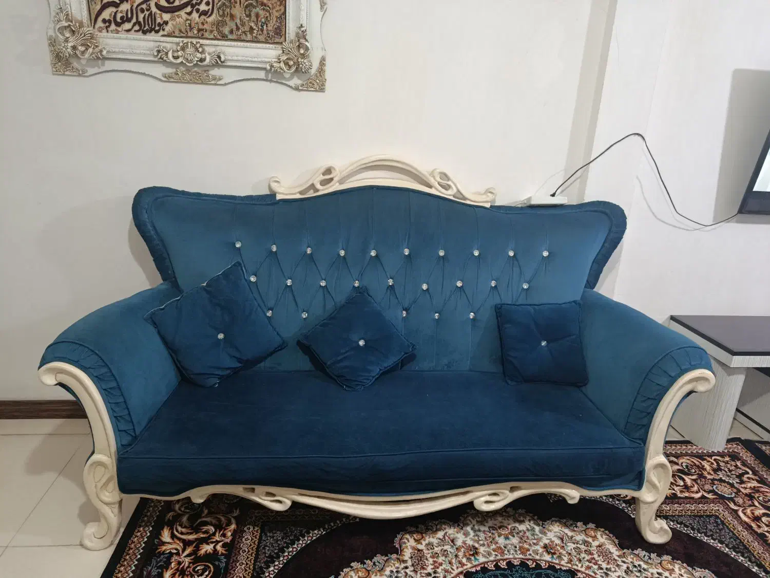 مبل هفت نفره با میز عسلی در حد نو|مبلمان خانگی و میز عسلی|بومهن, |دیوار