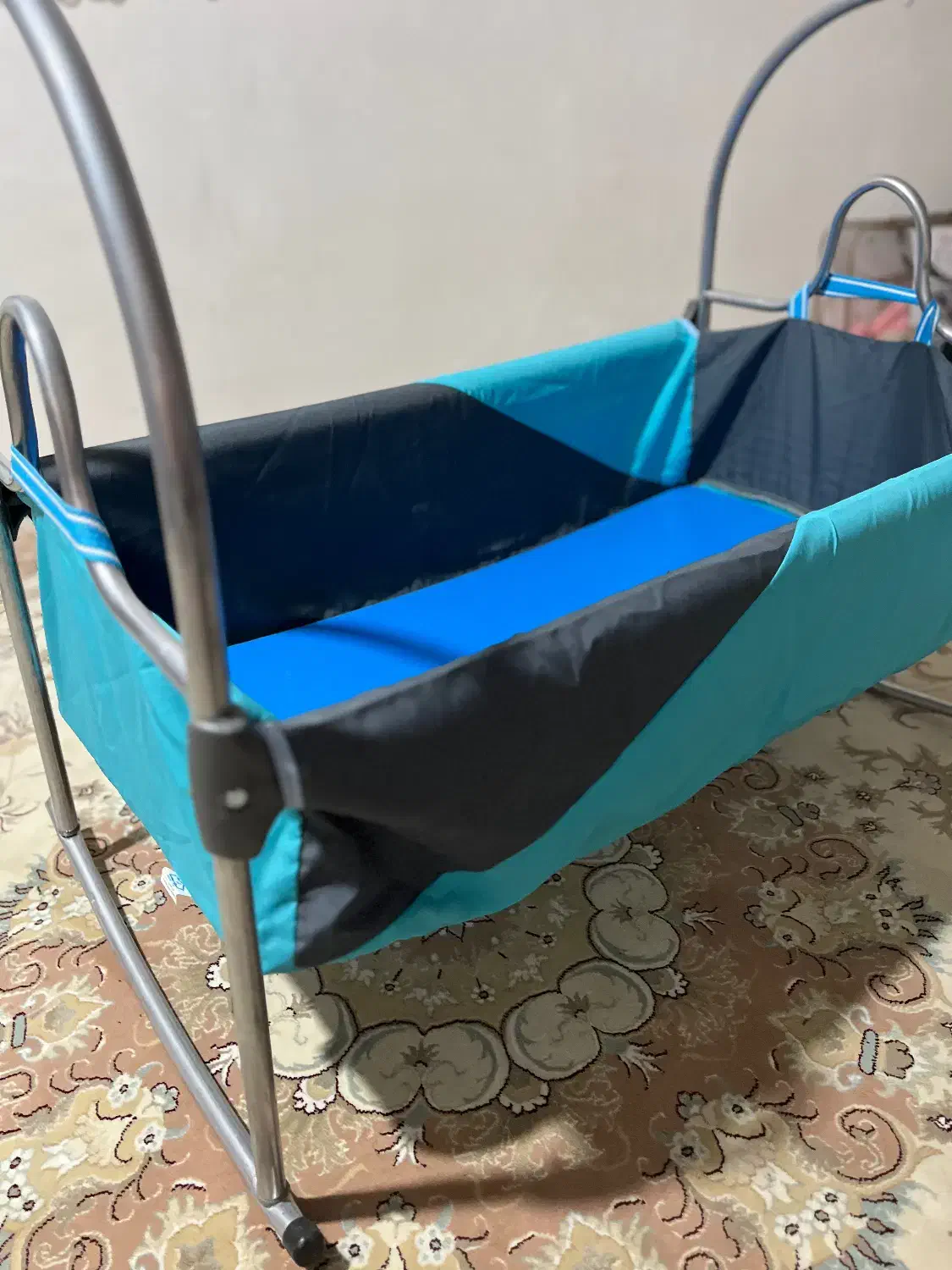 گهواره نوزاد|اسباب و اثاث بچه|گلپایگان, |دیوار