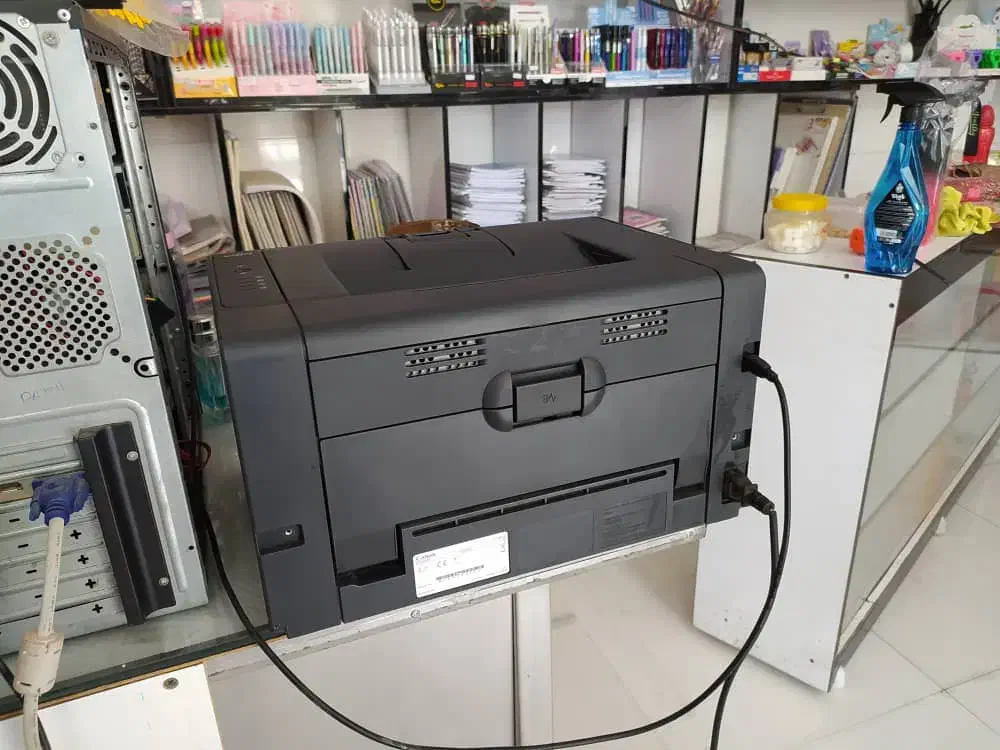 دستگاه توشیبا و اچ پی رنگی|پرینتر، اسکنر، کپی، فکس|پیر بکران, |دیوار