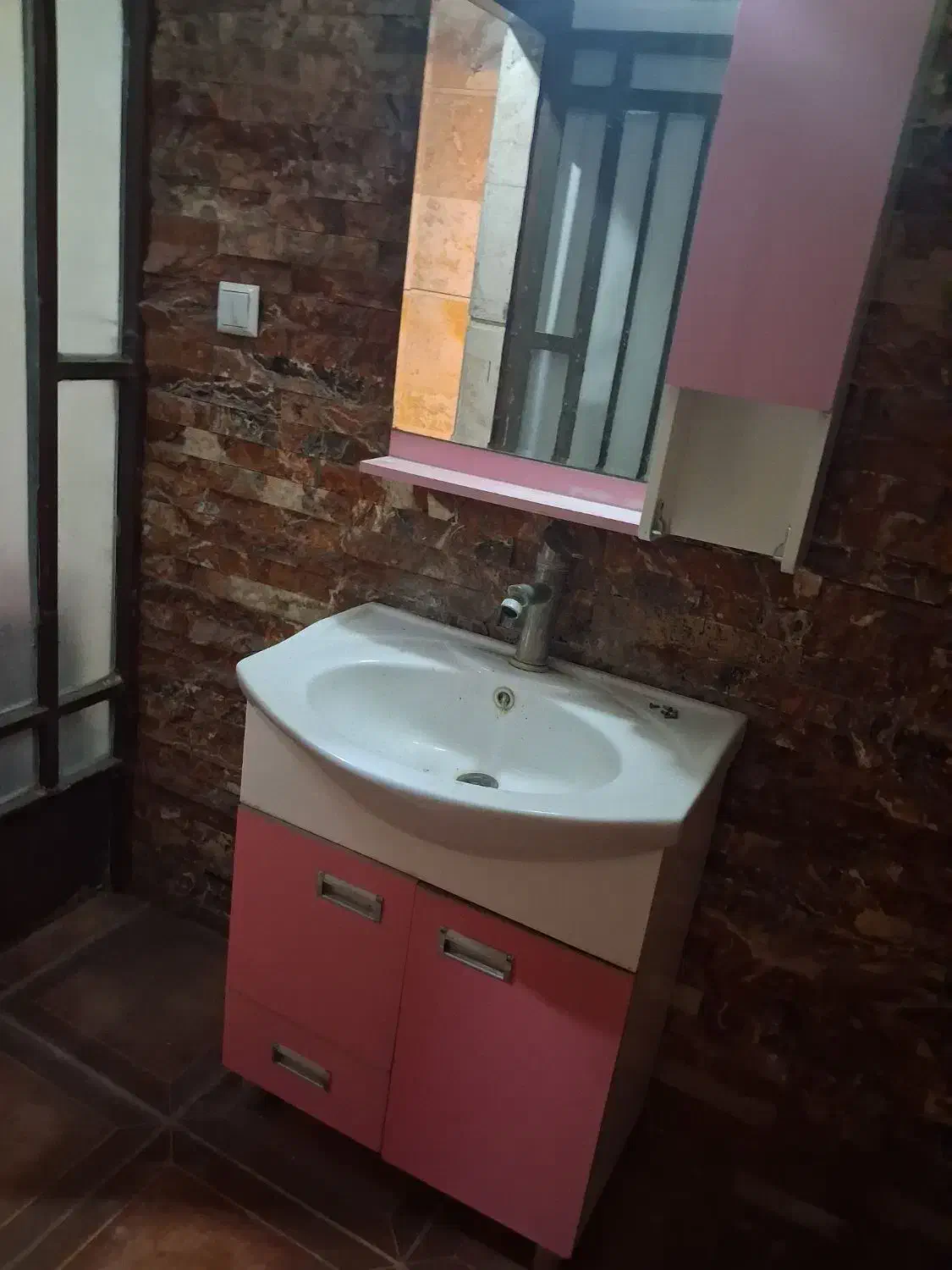 روشویی|لوازم سرویس بهداشتی|پاکدشت, پاکدشت (مامازند)|دیوار