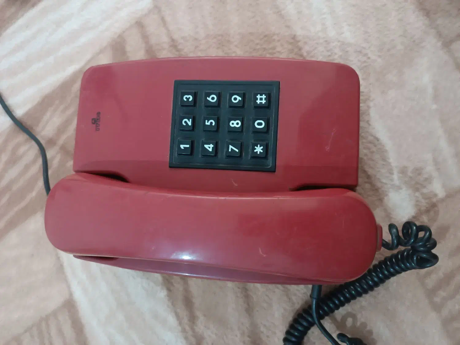 تلفن ثابت|تلفن رومیزی|میانه, |دیوار