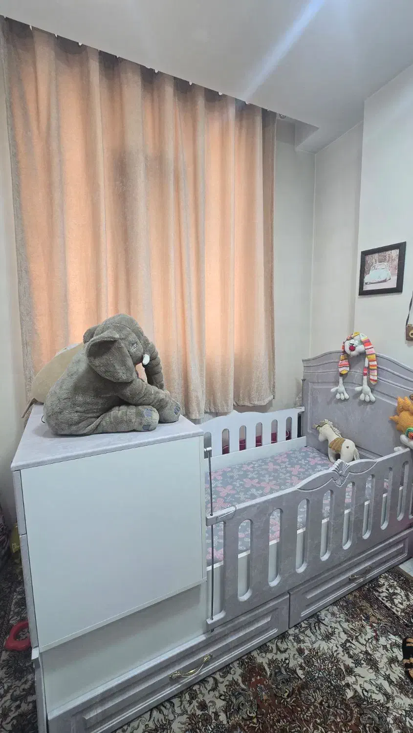 تخت کودک|تخت و صندلی بچه|خاوران, |دیوار