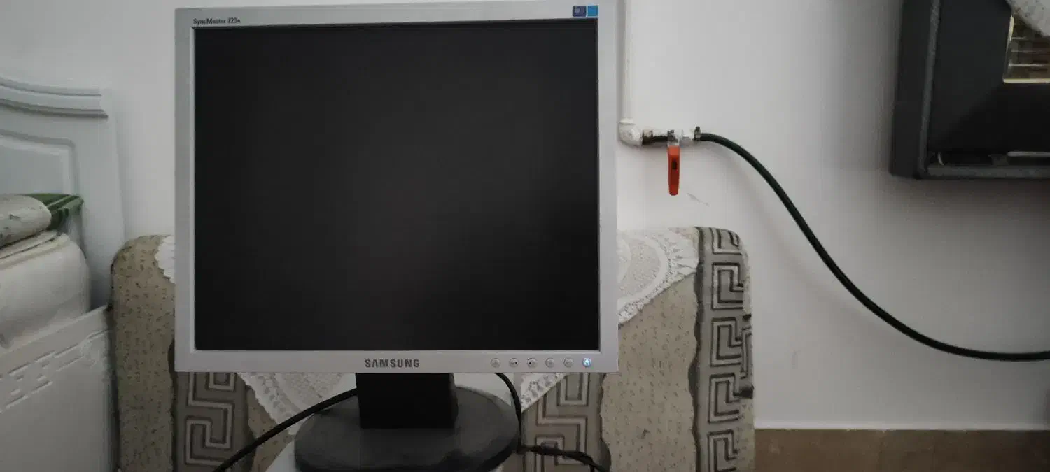 کامپیوتر|رایانه رومیزی|کازرون, |دیوار