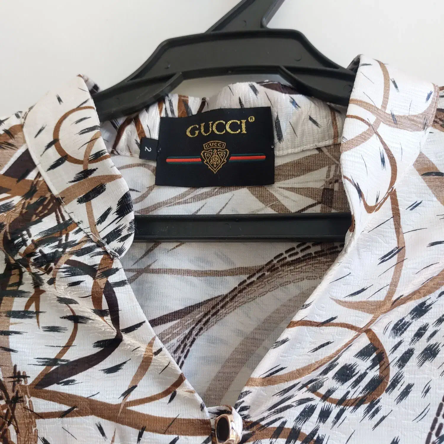 کمد باز|لباس|هشتگرد, فاز ۱ مهستان|دیوار