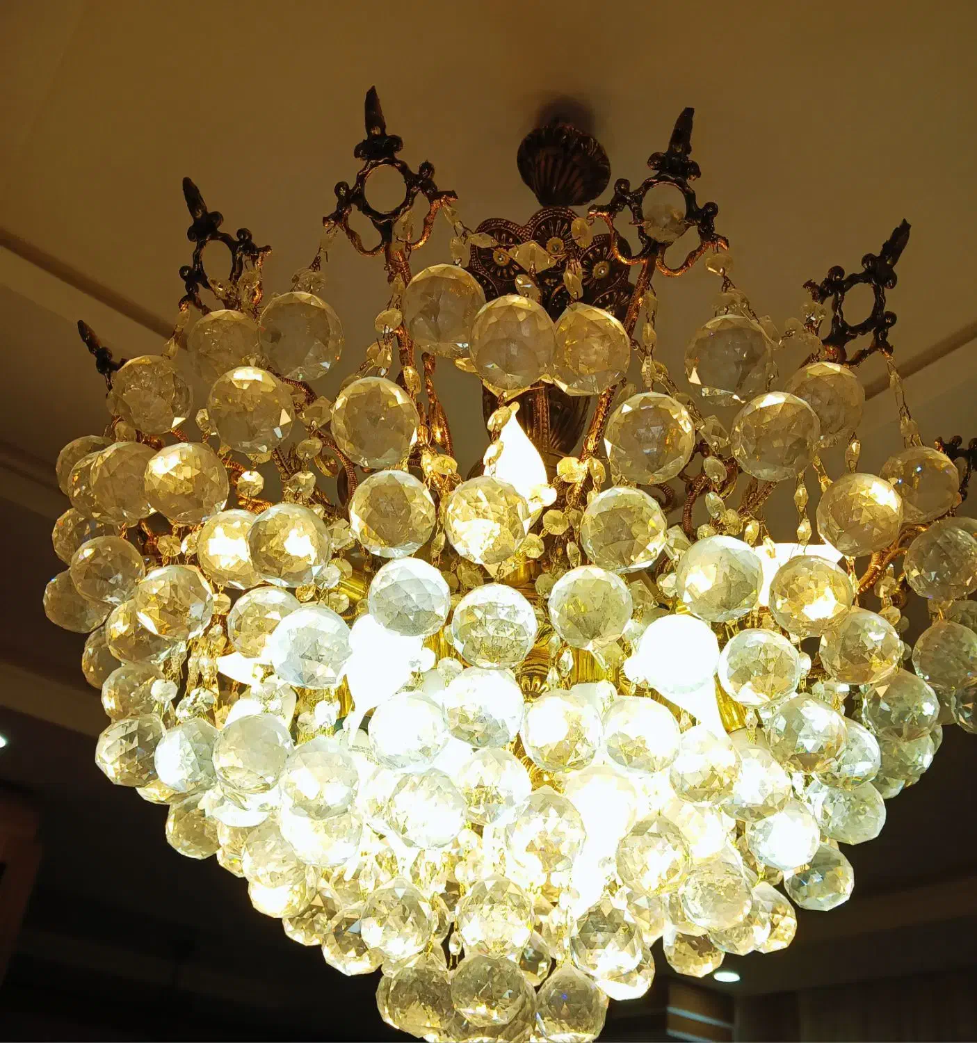 فروش تعدادی لوسترسالم وروشن|لوستر و چراغ آویز|همدان, |دیوار