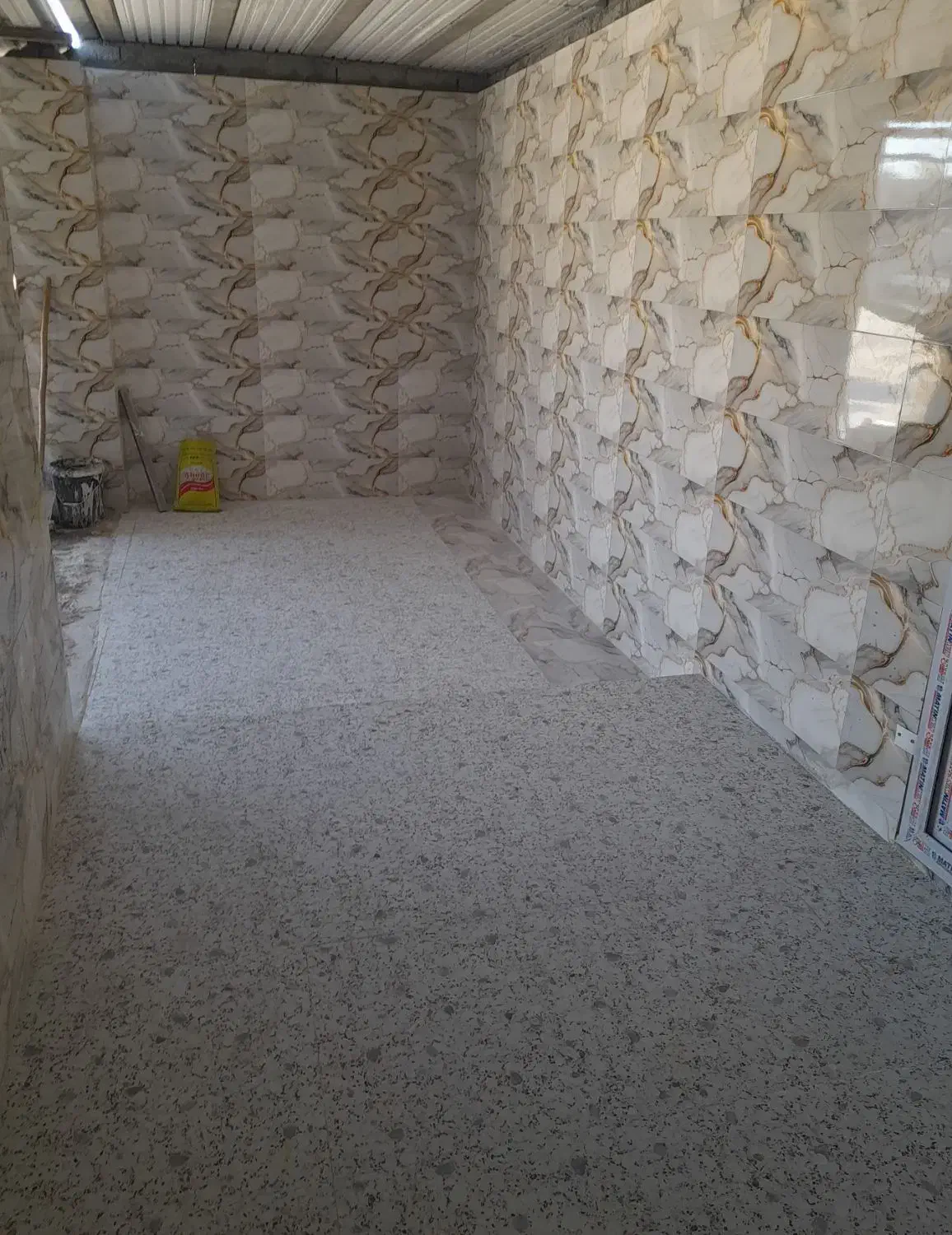 کاشی وسرامیک کاری|خدمات پیشه و مهارت|میناب, |دیوار