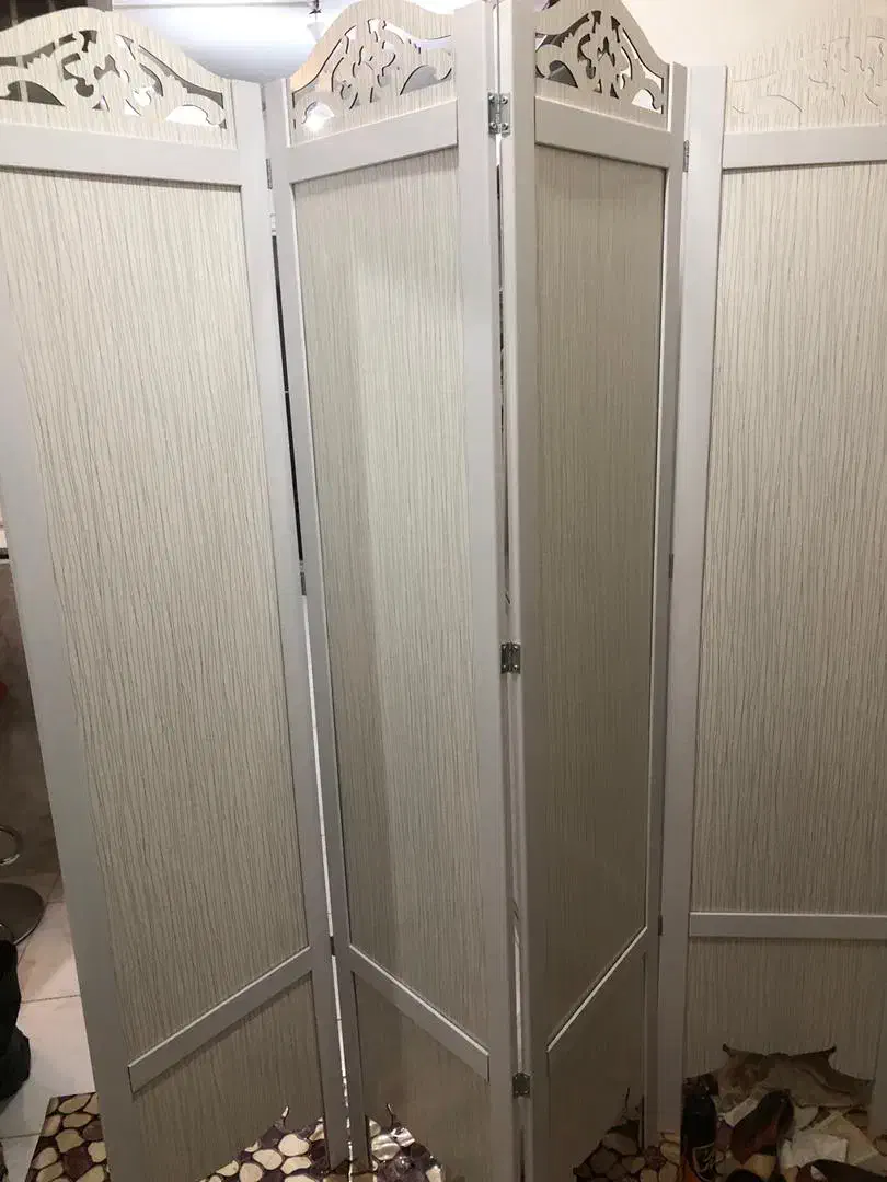 پاراوان ۴ لنگه طوسی روشن ، فروش به دلیل مهاجرت|مبلمان خانگی و میز عسلی|پردیس, فاز ۱۱|دیوار