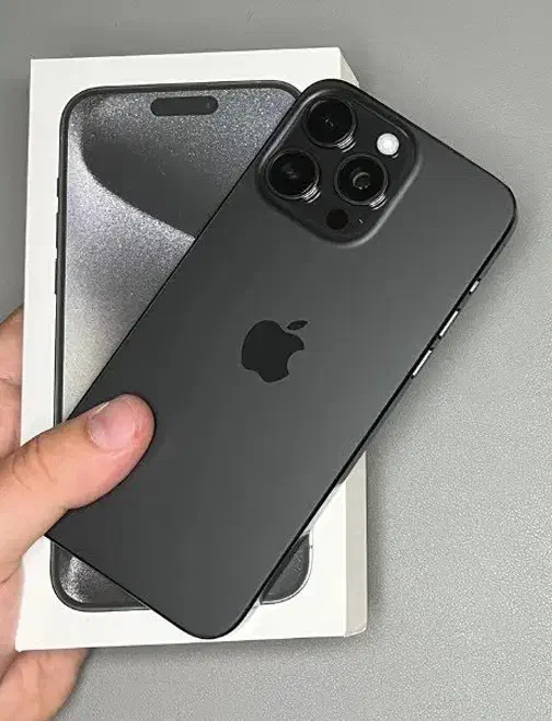 iPhone 15 pro|موبایل|شیراز, دروازه قران|دیوار