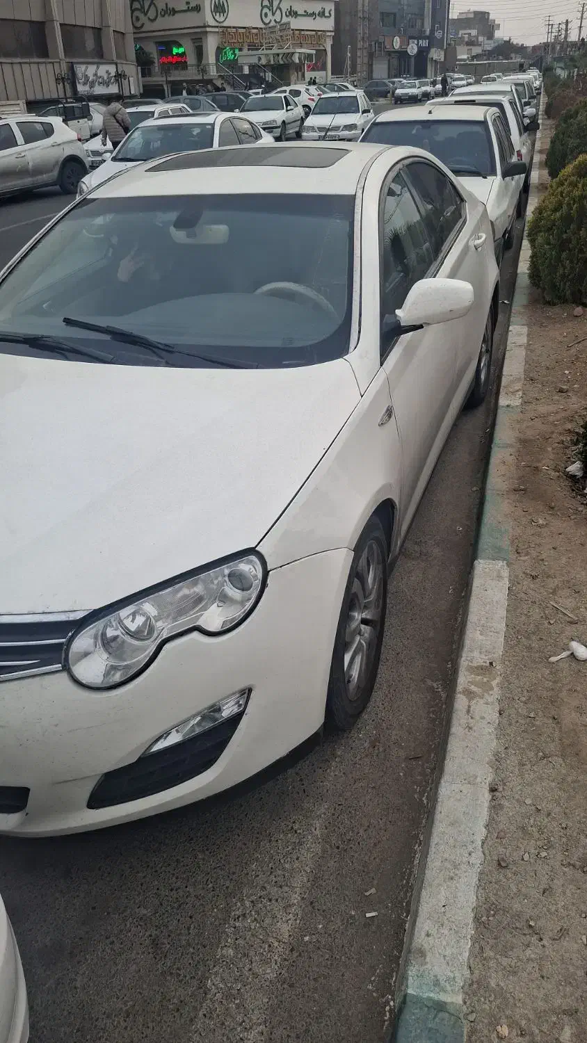 ام جی ۵۵۰|خودرو سواری و وانت|تهران, هفده شهریور|دیوار