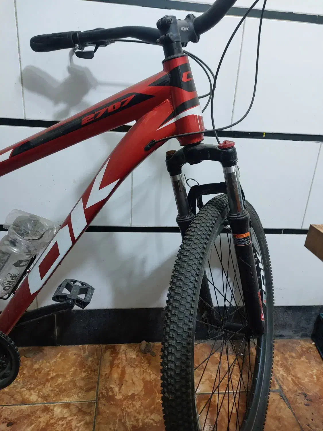 دوچرخه|دوچرخه، اسکیت، اسکوتر|صومعه‌سرا, |دیوار