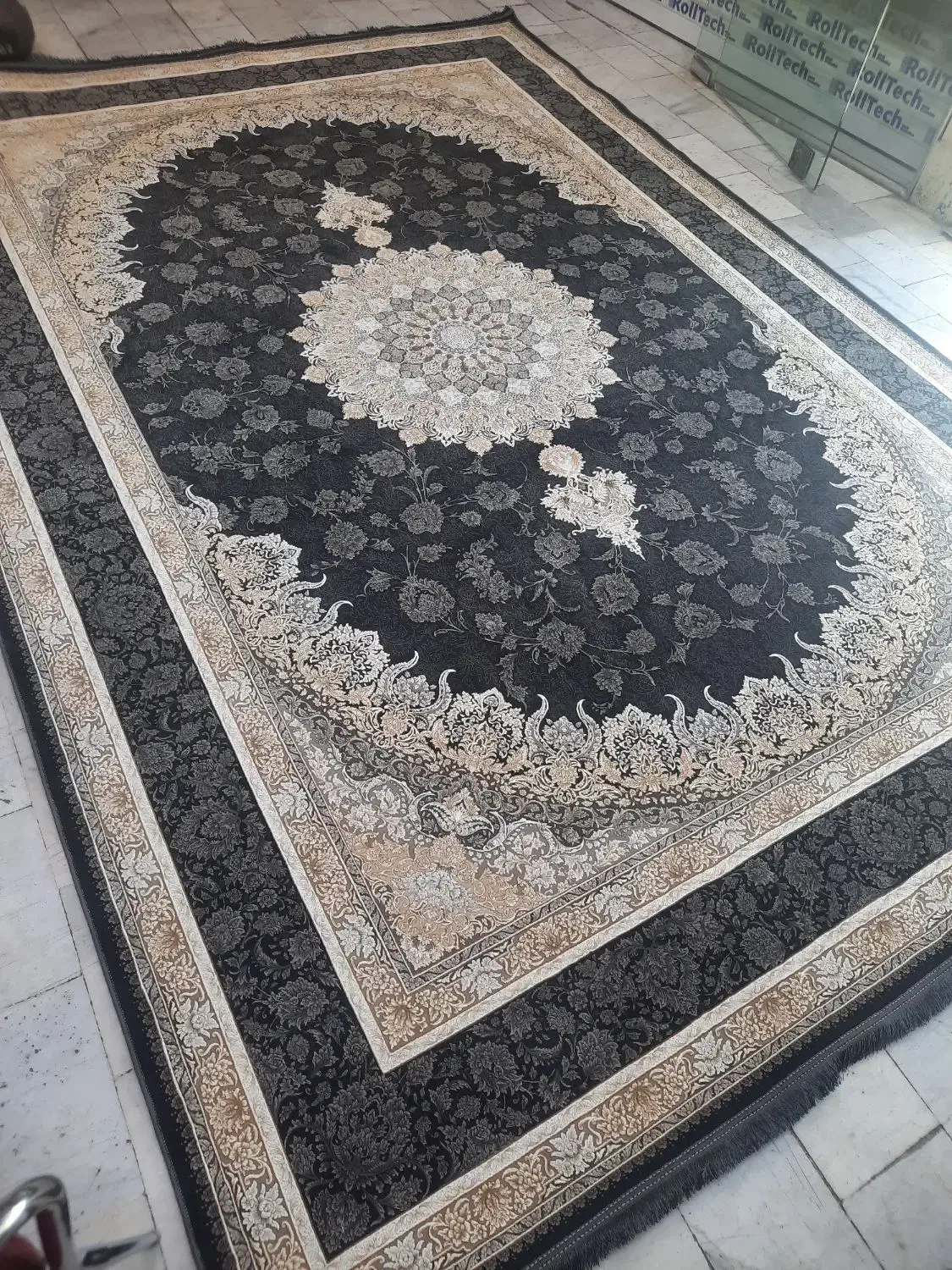 عرضه مستقیم فرش ۱۲۰۰شانه اصلی ۳۶۰۰بدون واسطه|فرش|مشکین‌دشت, |دیوار