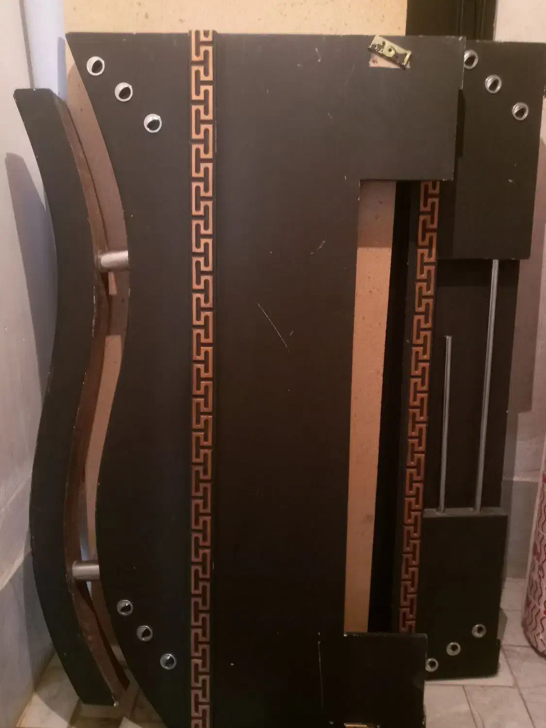 تخت خواب دو نفره|تخت و سرویس خواب|قدس, شهرقدس|دیوار