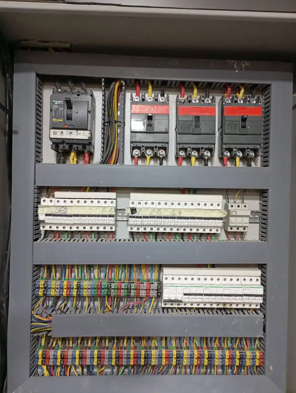 برقکار|خدمات پیشه و مهارت|تهران, حصار بوعلی|دیوار