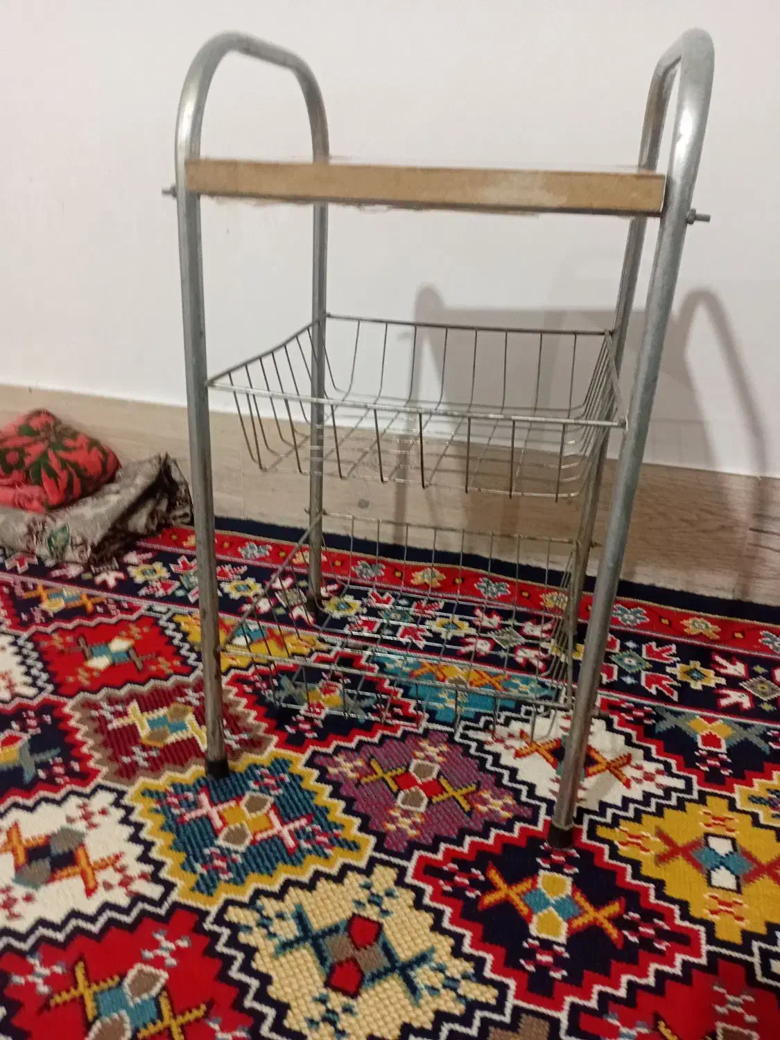 استندپیازسیب زمینی|آب‌چکان و نظم‌دهنده ظروف|بروجرد, |دیوار