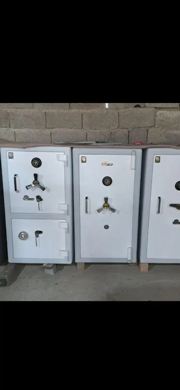 گاوصندوق۳۵۰کیلویی کاوه|ابزارآلات|قزوین, |دیوار