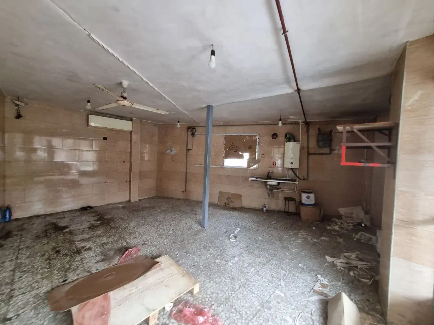 مغازه ۳۰ متری در محله کویخ جهت اجاره|اجارهٔ مغازه و غرفه|رشت, بالاکویه|دیوار