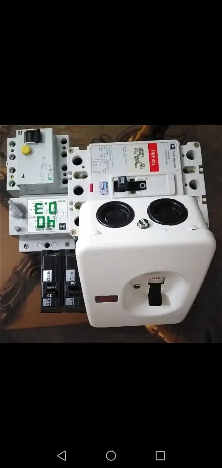 مجموعه کلید جعبه فیوز تک و باهم.مثلشونو جایی ندیدی|ماشینآلات صنعتی|یزد, |دیوار