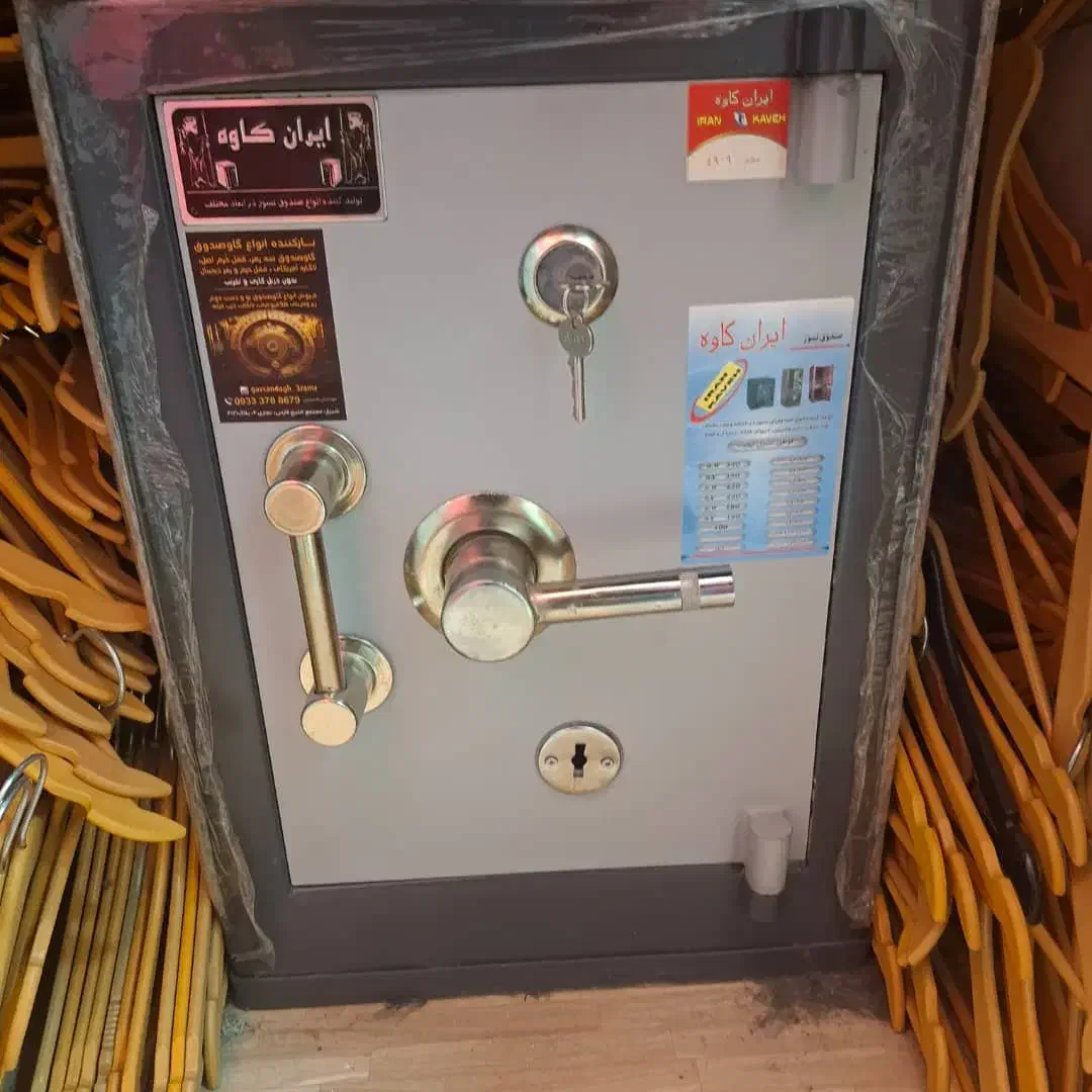 گاوصندوق|دفتر کار|شیراز, شهرک قمشه|دیوار