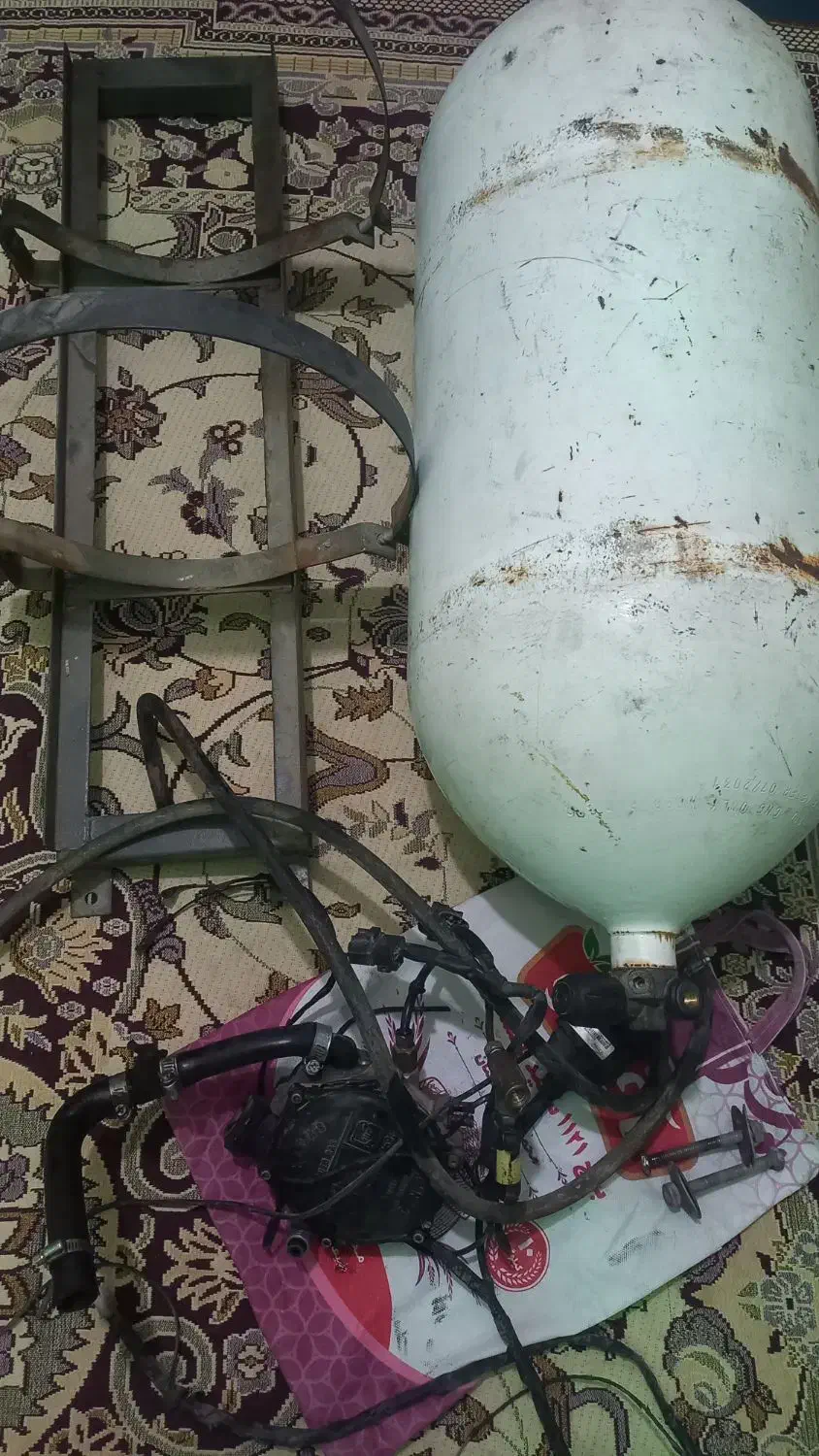 کپسول CNG|قطعات یدکی و لوازم جانبی|نی‌ریز, |دیوار