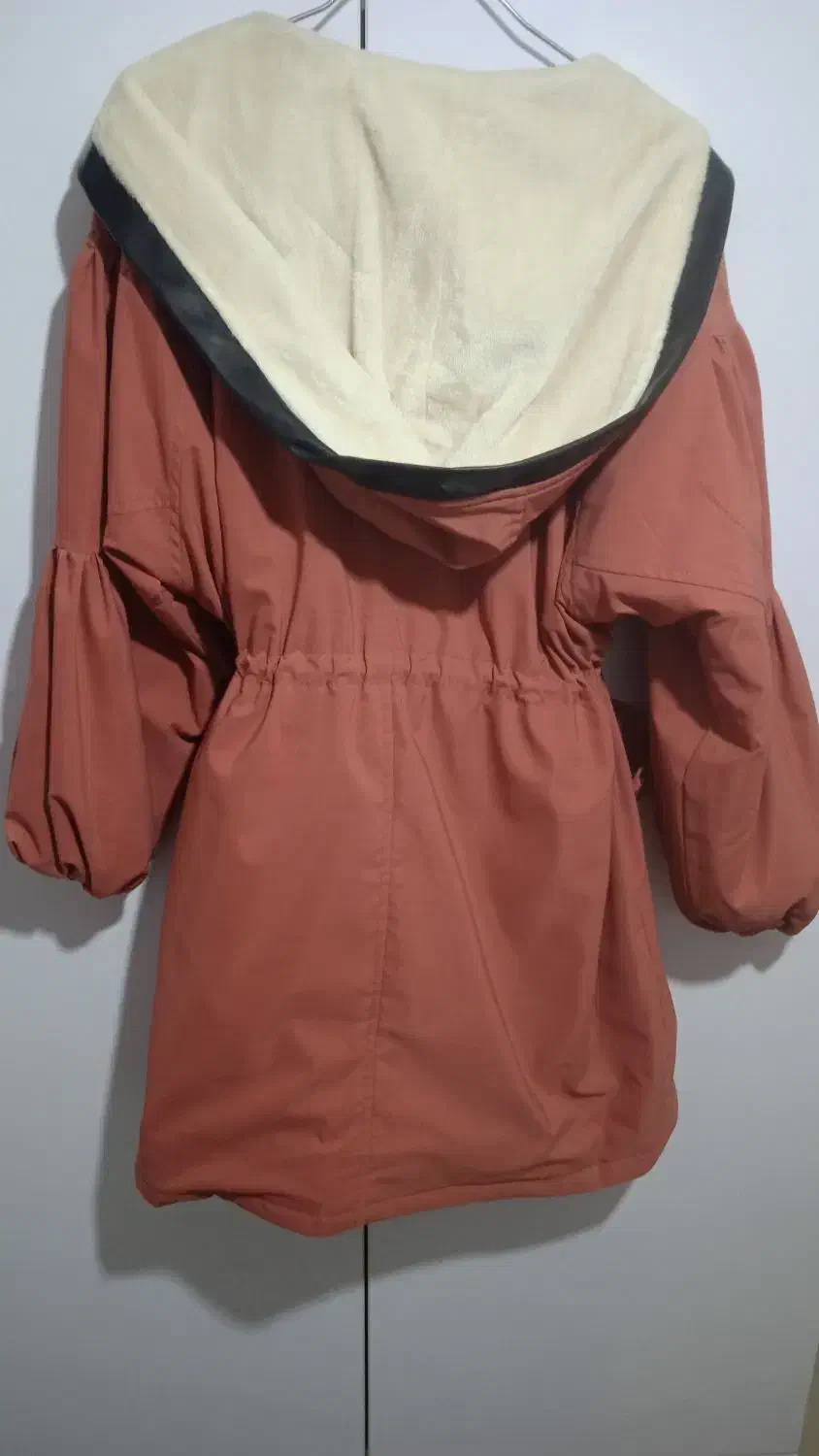 کاپشن|لباس|قم, پردیسان|دیوار