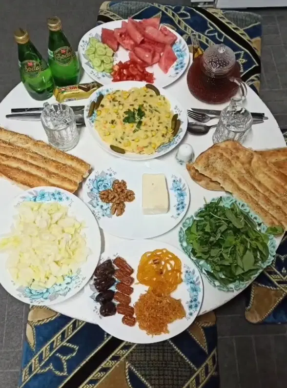میز ژاپنی|میز و صندلی غذاخوری|قم, انسجام|دیوار