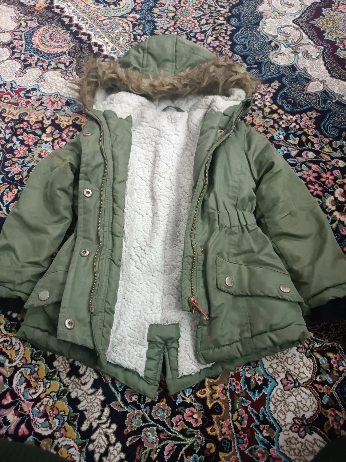 کاپشن دخترانه مناسب ۳تا ۵سال|کفش و لباس بچه|مشهد, سپاد|دیوار