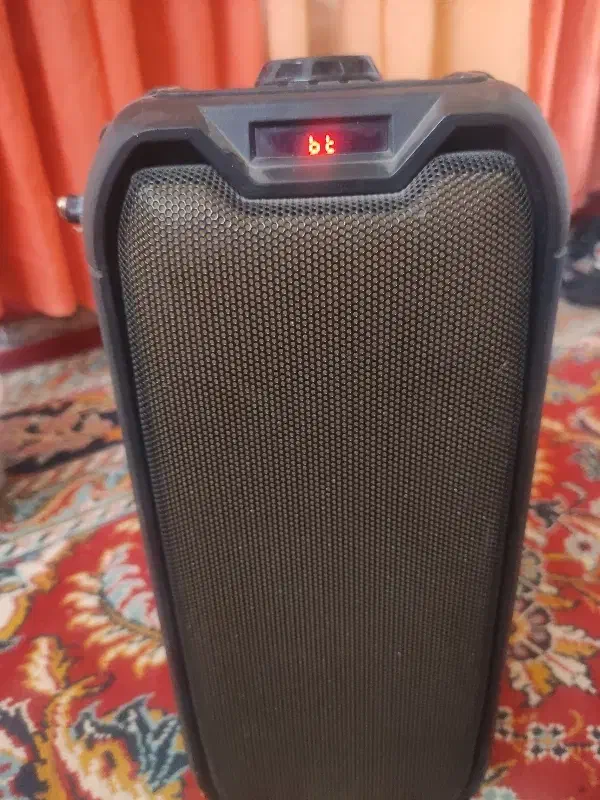 اسپیکر|پخش‌کننده همراه|نیشابور, فضل|دیوار