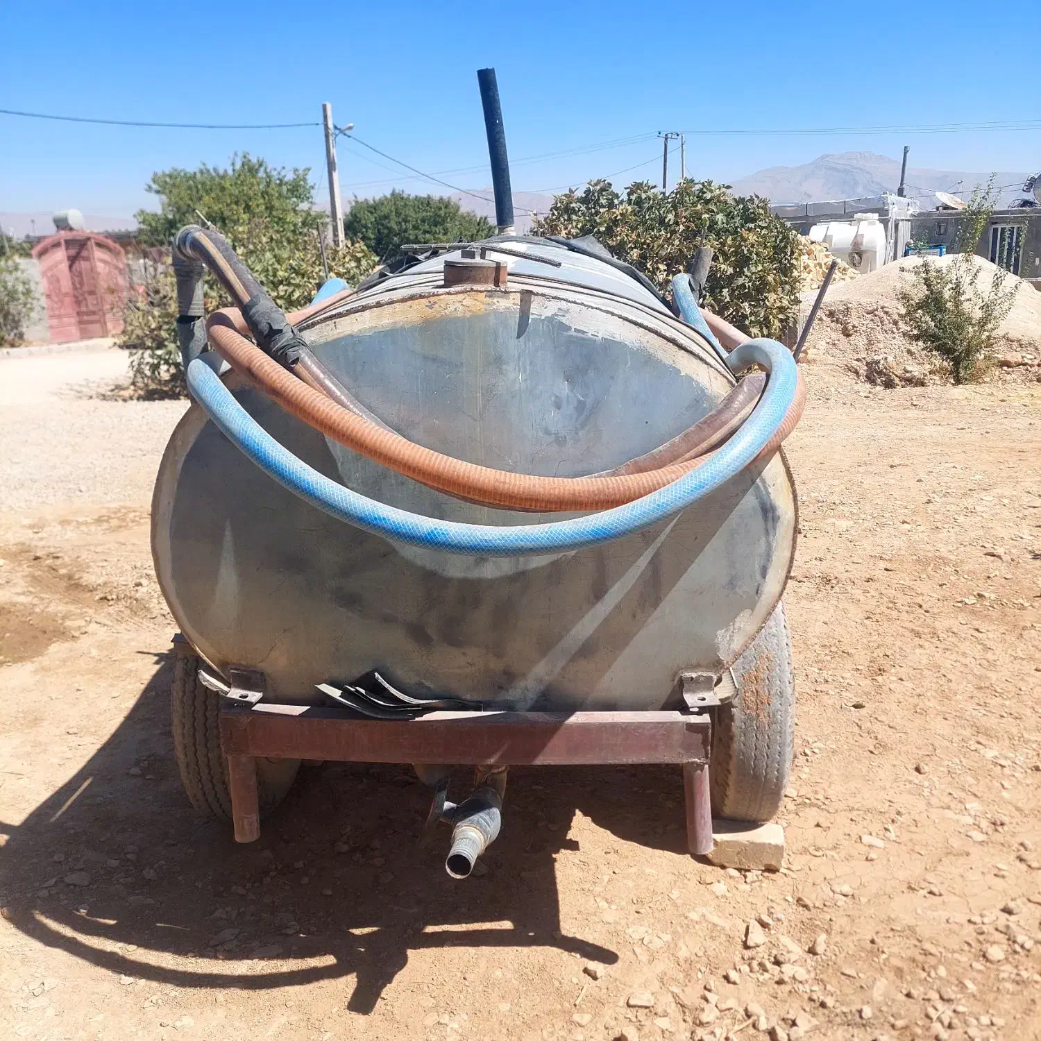 تانکر آبی|ابزارآلات|خفر, |دیوار