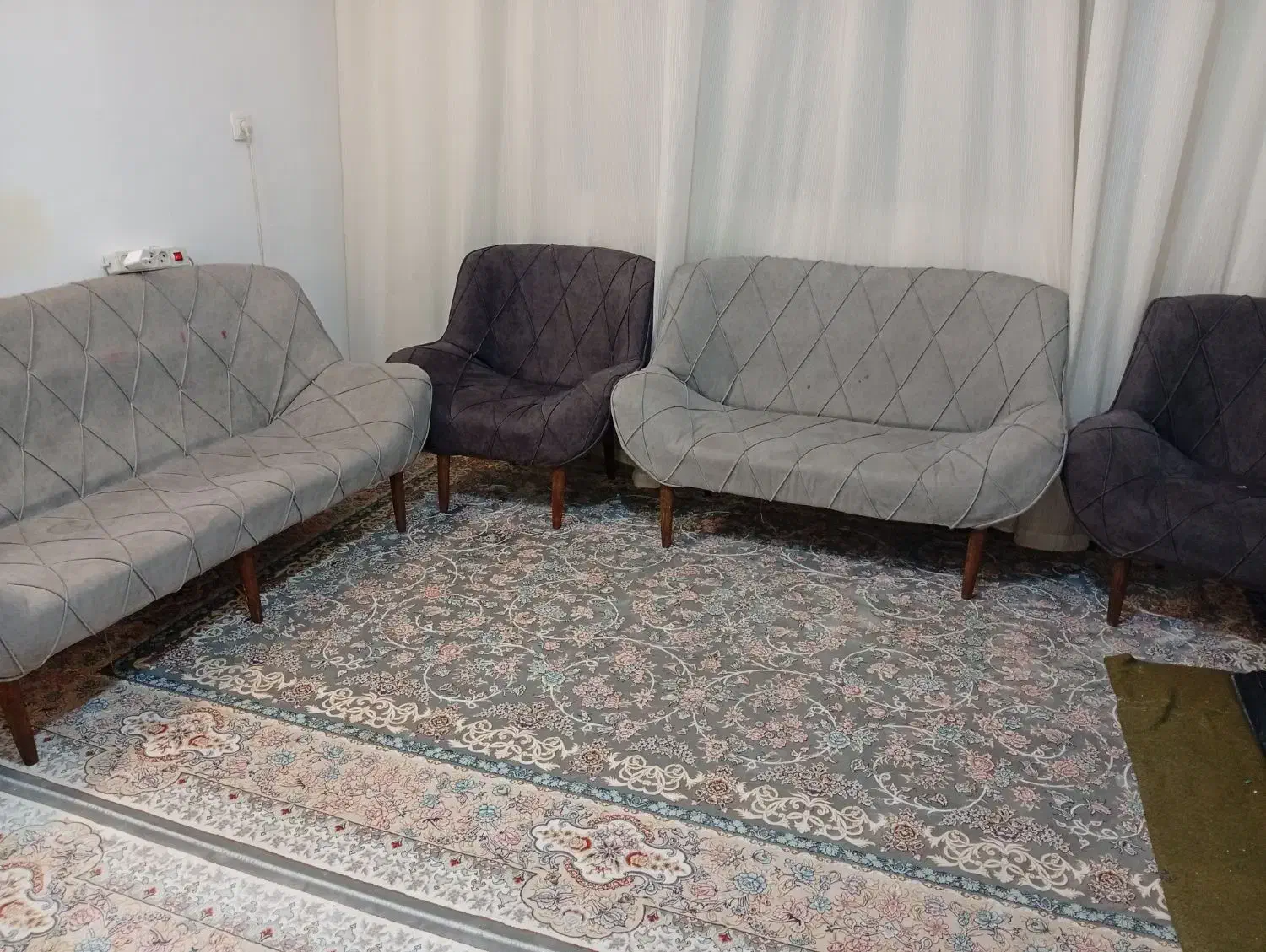 مبل چستر|مبلمان خانگی و میز عسلی|بروجرد, |دیوار