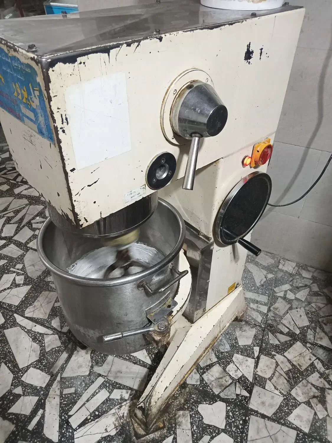 لوازم قنادی به صورت یکجا فروخته می شود|فروشگاه و مغازه|خوش‌رودپی, |دیوار