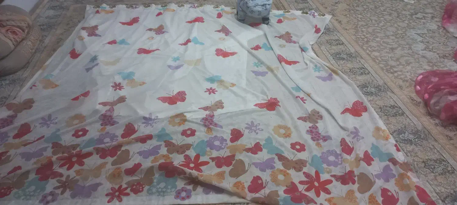 پرده پانچ دو عدد ویک عدد پرده حریر اتاق خواب|پرده، رانر، رومیزی|کرج, کمال‌شهر|دیوار