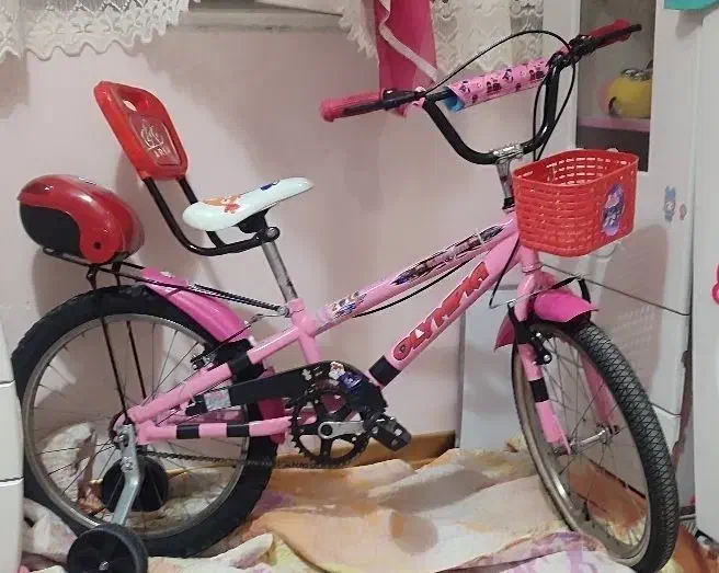 دوچرخه سایز ۲۰ دخترانه|دوچرخه، اسکیت، اسکوتر|ری, دولتآباد|دیوار