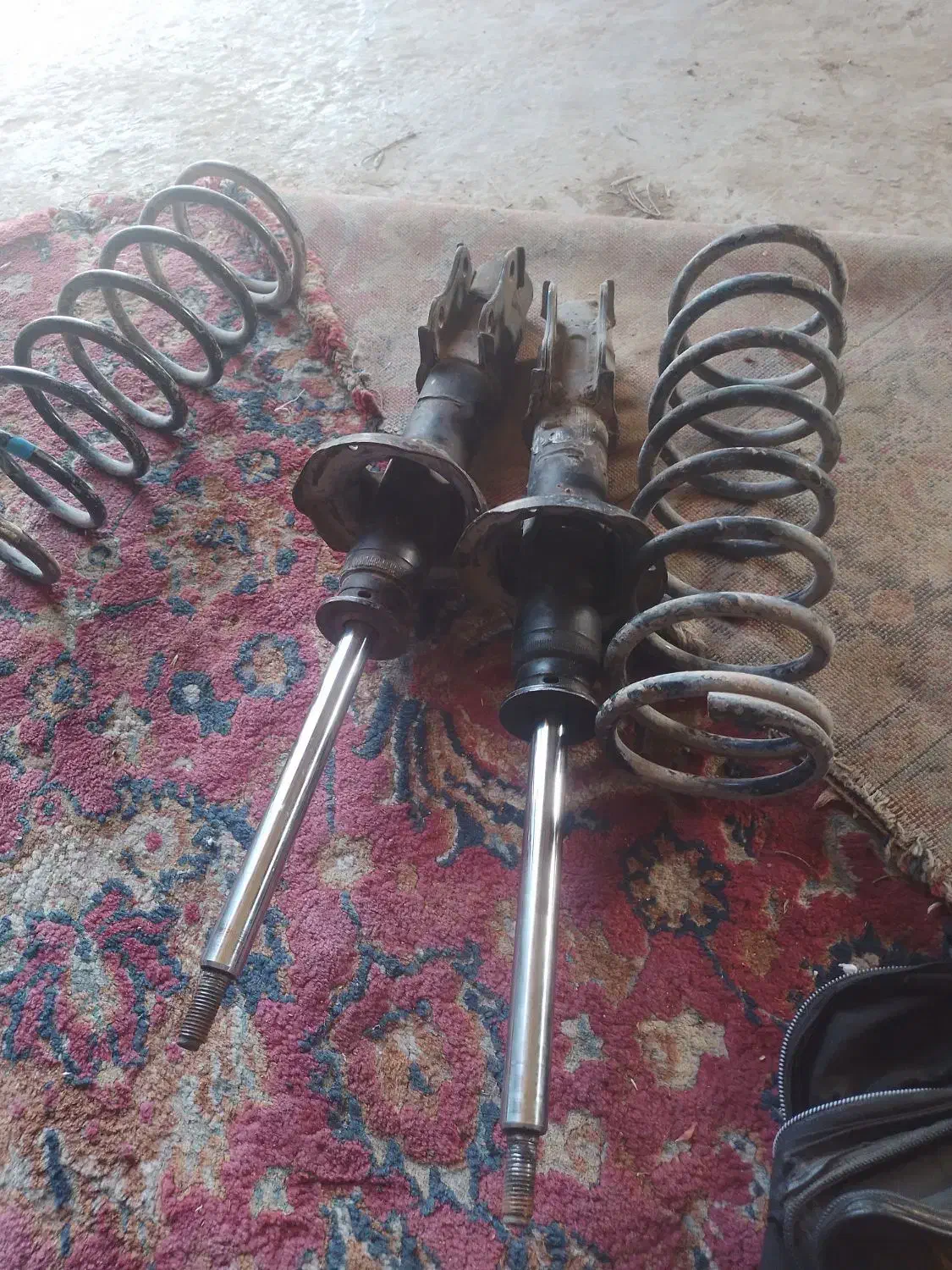 دوعدد کمک سالم با فنر لول پراید  فقط یک تومان|قطعات یدکی و لوازم جانبی|نوده خاندوز, |دیوار